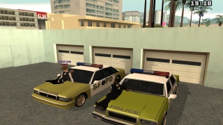 <3 FRIENDS and Gold Police Cars <3