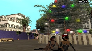 Me n' Fasthead at christmas tree ! Sexy aiii :D
